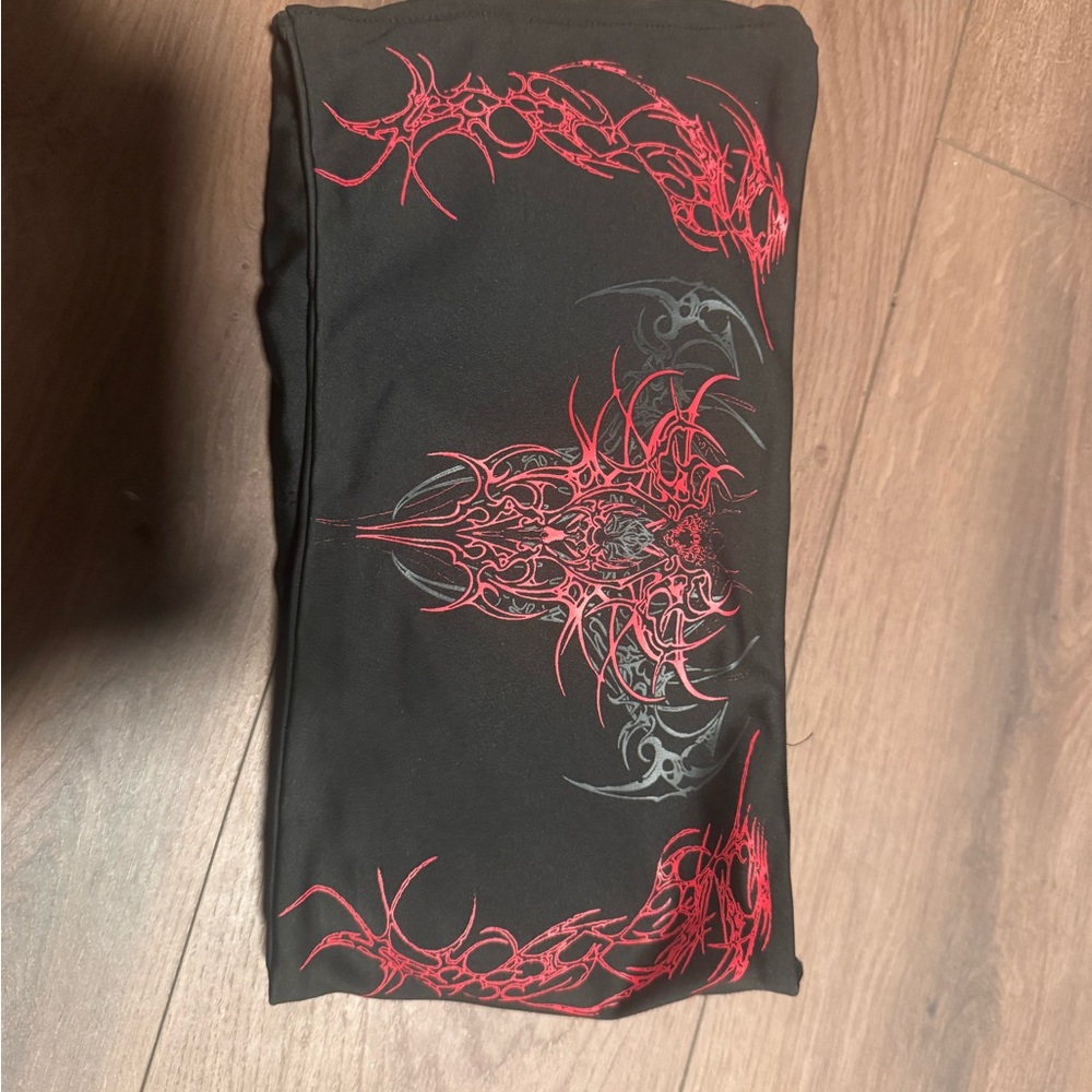 Black and Red Graphic Women's breathedivinity bandeau